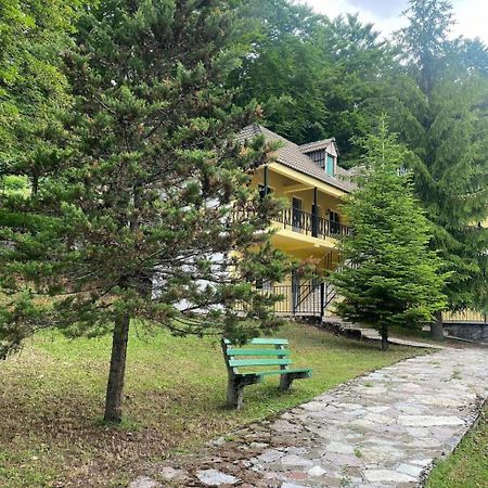 Bujtina Te Grima Hotel Theth Kültér fotó